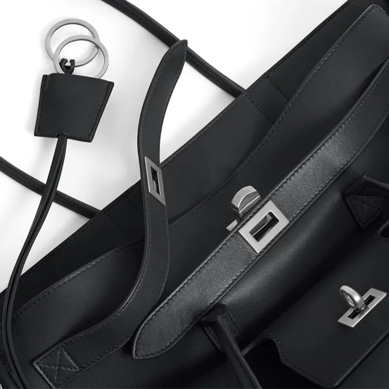 The Montaire Tote