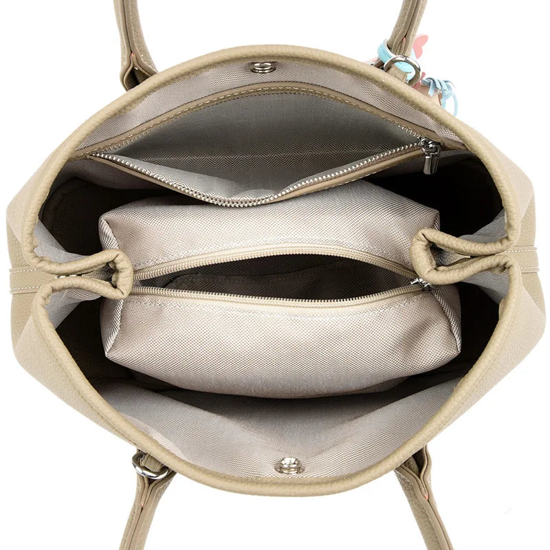 The Élarie Carryall